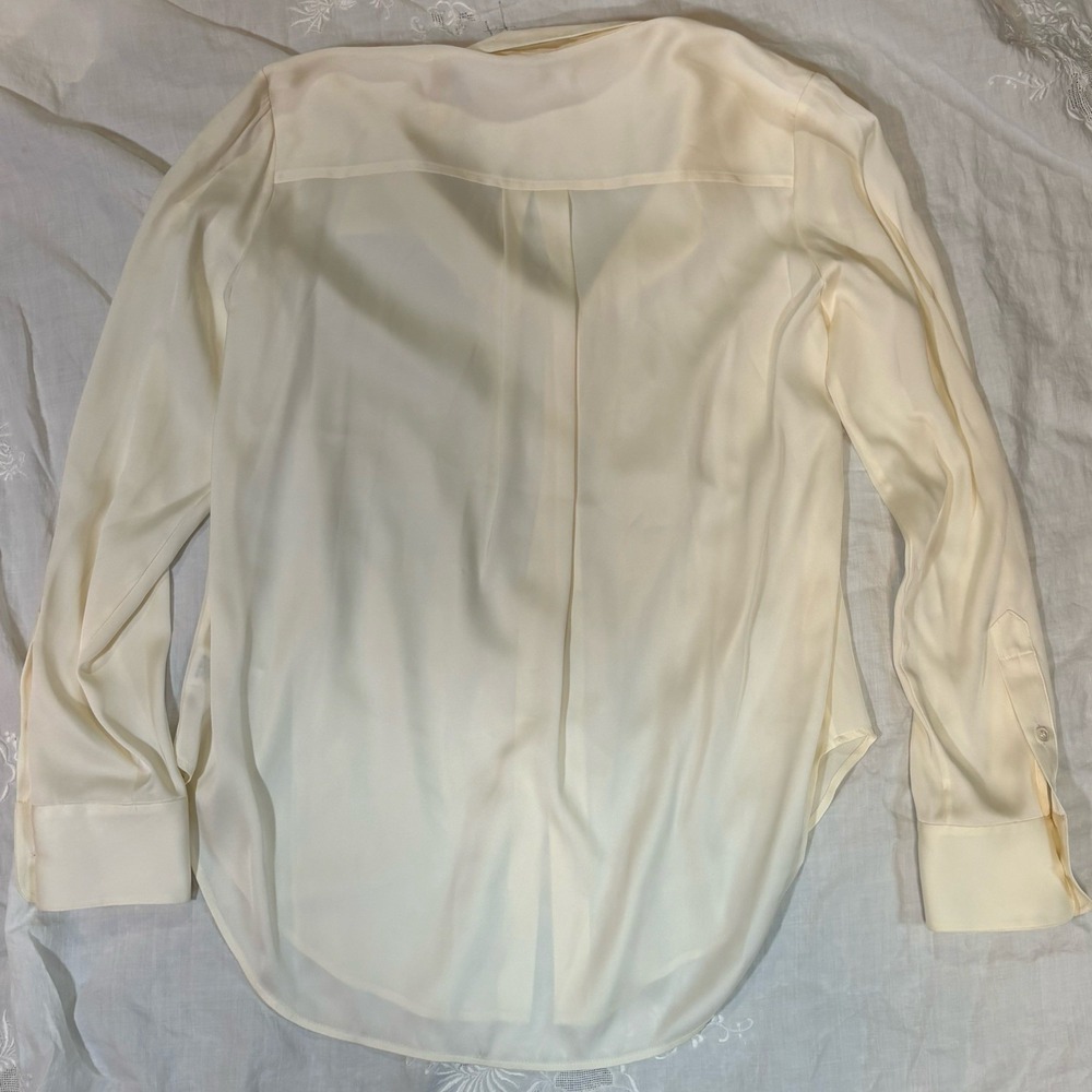 Theory Women's Ivory Silk Satin Collared Long Sleeve Button-Up Blouse L - Picture 2 of 9